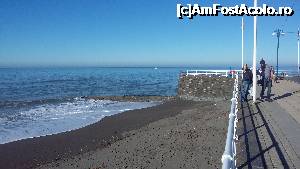 [P22] Faleză la Oceanul Atlantic în orașul Aberystwyth, Țara Galilor.  » foto by traian.leuca †
 - 
<span class="allrVoted glyphicon glyphicon-heart hidden" id="av696497"></span>
<a class="m-l-10 hidden" id="sv696497" onclick="voting_Foto_DelVot(,696497,19690)" role="button">șterge vot <span class="glyphicon glyphicon-remove"></span></a>
<a id="v9696497" class=" c-red"  onclick="voting_Foto_SetVot(696497)" role="button"><span class="glyphicon glyphicon-heart-empty"></span> <b>LIKE</b> = Votează poza</a> <img class="hidden"  id="f696497W9" src="/imagini/loader.gif" border="0" /><span class="AjErrMes hidden" id="e696497ErM"></span>
