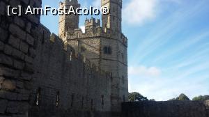 [P08] Turnuri de apărare la Castelul Caernarfon din oraşul Caernarfon, Ţara Galilor.  » foto by traian.leuca †
 - 
<span class="allrVoted glyphicon glyphicon-heart hidden" id="av838119"></span>
<a class="m-l-10 hidden" id="sv838119" onclick="voting_Foto_DelVot(,838119,19690)" role="button">șterge vot <span class="glyphicon glyphicon-remove"></span></a>
<a id="v9838119" class=" c-red"  onclick="voting_Foto_SetVot(838119)" role="button"><span class="glyphicon glyphicon-heart-empty"></span> <b>LIKE</b> = Votează poza</a> <img class="hidden"  id="f838119W9" src="/imagini/loader.gif" border="0" /><span class="AjErrMes hidden" id="e838119ErM"></span>