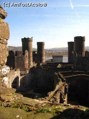 [P26] Castelul Conwy » foto by Radu Tudoran
 - 
<span class="allrVoted glyphicon glyphicon-heart hidden" id="av861641"></span>
<a class="m-l-10 hidden" id="sv861641" onclick="voting_Foto_DelVot(,861641,19690)" role="button">șterge vot <span class="glyphicon glyphicon-remove"></span></a>
<a id="v9861641" class=" c-red"  onclick="voting_Foto_SetVot(861641)" role="button"><span class="glyphicon glyphicon-heart-empty"></span> <b>LIKE</b> = Votează poza</a> <img class="hidden"  id="f861641W9" src="/imagini/loader.gif" border="0" /><span class="AjErrMes hidden" id="e861641ErM"></span>