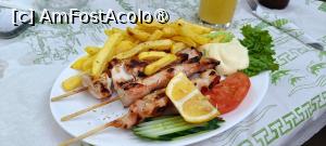 [P05] Souvlaki de pui. » foto by tata123 🔱
 - 
<span class="allrVoted glyphicon glyphicon-heart hidden" id="av1491484"></span>
<a class="m-l-10 hidden" id="sv1491484" onclick="voting_Foto_DelVot(,1491484,19691)" role="button">șterge vot <span class="glyphicon glyphicon-remove"></span></a>
<a id="v91491484" class=" c-red"  onclick="voting_Foto_SetVot(1491484)" role="button"><span class="glyphicon glyphicon-heart-empty"></span> <b>LIKE</b> = Votează poza</a> <img class="hidden"  id="f1491484W9" src="/imagini/loader.gif" border="0" /><span class="AjErrMes hidden" id="e1491484ErM"></span>