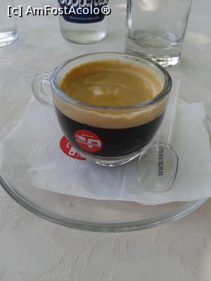 [P28] Taverna Panorama Kalamitsi - ”A dream you can live on”. Espresso Pascucci.  » foto by bogumil
 - 
<span class="allrVoted glyphicon glyphicon-heart hidden" id="av732281"></span>
<a class="m-l-10 hidden" id="sv732281" onclick="voting_Foto_DelVot(,732281,19692)" role="button">șterge vot <span class="glyphicon glyphicon-remove"></span></a>
<a id="v9732281" class=" c-red"  onclick="voting_Foto_SetVot(732281)" role="button"><span class="glyphicon glyphicon-heart-empty"></span> <b>LIKE</b> = Votează poza</a> <img class="hidden"  id="f732281W9" src="/imagini/loader.gif" border="0" /><span class="AjErrMes hidden" id="e732281ErM"></span>
