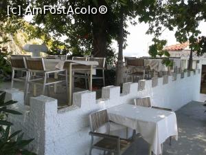 [P04] Taverna Panorama Kalamitsi - ”A dream you can live on”. Terasa principală.  » foto by bogumil
 - 
<span class="allrVoted glyphicon glyphicon-heart hidden" id="av732257"></span>
<a class="m-l-10 hidden" id="sv732257" onclick="voting_Foto_DelVot(,732257,19692)" role="button">șterge vot <span class="glyphicon glyphicon-remove"></span></a>
<a id="v9732257" class=" c-red"  onclick="voting_Foto_SetVot(732257)" role="button"><span class="glyphicon glyphicon-heart-empty"></span> <b>LIKE</b> = Votează poza</a> <img class="hidden"  id="f732257W9" src="/imagini/loader.gif" border="0" /><span class="AjErrMes hidden" id="e732257ErM"></span>