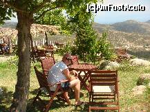 [P19] unul dintre prietenii mei in admiratia peisajului de la Panorama Kalamitsi » foto by sandu.53
 - 
<span class="allrVoted glyphicon glyphicon-heart hidden" id="av136351"></span>
<a class="m-l-10 hidden" id="sv136351" onclick="voting_Foto_DelVot(,136351,19692)" role="button">șterge vot <span class="glyphicon glyphicon-remove"></span></a>
<a id="v9136351" class=" c-red"  onclick="voting_Foto_SetVot(136351)" role="button"><span class="glyphicon glyphicon-heart-empty"></span> <b>LIKE</b> = Votează poza</a> <img class="hidden"  id="f136351W9" src="/imagini/loader.gif" border="0" /><span class="AjErrMes hidden" id="e136351ErM"></span>