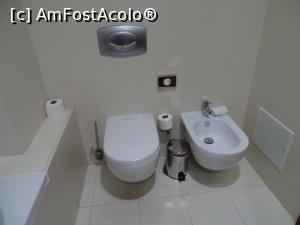[P20] Hotel Aqua Pedra Dos Bicos - baia din camera dublă » foto by Cris
 - 
<span class="allrVoted glyphicon glyphicon-heart hidden" id="av729045"></span>
<a class="m-l-10 hidden" id="sv729045" onclick="voting_Foto_DelVot(,729045,19716)" role="button">șterge vot <span class="glyphicon glyphicon-remove"></span></a>
<a id="v9729045" class=" c-red"  onclick="voting_Foto_SetVot(729045)" role="button"><span class="glyphicon glyphicon-heart-empty"></span> <b>LIKE</b> = Votează poza</a> <img class="hidden"  id="f729045W9" src="/imagini/loader.gif" border="0" /><span class="AjErrMes hidden" id="e729045ErM"></span>