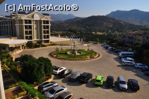 [P02] parcarea hotelului, vedere din camera » foto by calingolea
 - 
<span class="allrVoted glyphicon glyphicon-heart hidden" id="av980942"></span>
<a class="m-l-10 hidden" id="sv980942" onclick="voting_Foto_DelVot(,980942,19722)" role="button">șterge vot <span class="glyphicon glyphicon-remove"></span></a>
<a id="v9980942" class=" c-red"  onclick="voting_Foto_SetVot(980942)" role="button"><span class="glyphicon glyphicon-heart-empty"></span> <b>LIKE</b> = Votează poza</a> <img class="hidden"  id="f980942W9" src="/imagini/loader.gif" border="0" /><span class="AjErrMes hidden" id="e980942ErM"></span>