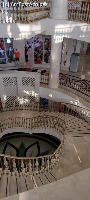 [P13] scara cea somptuoasa » foto by michaela_1961
 - 
<span class="allrVoted glyphicon glyphicon-heart hidden" id="av1328518"></span>
<a class="m-l-10 hidden" id="sv1328518" onclick="voting_Foto_DelVot(,1328518,19722)" role="button">șterge vot <span class="glyphicon glyphicon-remove"></span></a>
<a id="v91328518" class=" c-red"  onclick="voting_Foto_SetVot(1328518)" role="button"><span class="glyphicon glyphicon-heart-empty"></span> <b>LIKE</b> = Votează poza</a> <img class="hidden"  id="f1328518W9" src="/imagini/loader.gif" border="0" /><span class="AjErrMes hidden" id="e1328518ErM"></span>