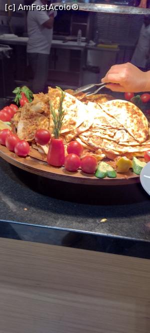 [P18] restaurant » foto by michaela_1961
 - 
<span class="allrVoted glyphicon glyphicon-heart hidden" id="av1328523"></span>
<a class="m-l-10 hidden" id="sv1328523" onclick="voting_Foto_DelVot(,1328523,19722)" role="button">șterge vot <span class="glyphicon glyphicon-remove"></span></a>
<a id="v91328523" class=" c-red"  onclick="voting_Foto_SetVot(1328523)" role="button"><span class="glyphicon glyphicon-heart-empty"></span> <b>LIKE</b> = Votează poza</a> <img class="hidden"  id="f1328523W9" src="/imagini/loader.gif" border="0" /><span class="AjErrMes hidden" id="e1328523ErM"></span>