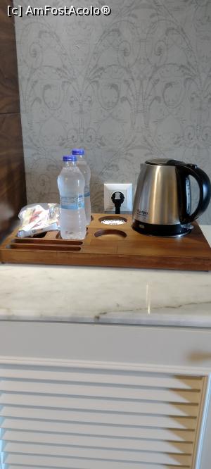 [P02] Fierbator apa si setul de cafea/ceai » foto by michaela_1961
 - 
<span class="allrVoted glyphicon glyphicon-heart hidden" id="av1328507"></span>
<a class="m-l-10 hidden" id="sv1328507" onclick="voting_Foto_DelVot(,1328507,19722)" role="button">șterge vot <span class="glyphicon glyphicon-remove"></span></a>
<a id="v91328507" class=" c-red"  onclick="voting_Foto_SetVot(1328507)" role="button"><span class="glyphicon glyphicon-heart-empty"></span> <b>LIKE</b> = Votează poza</a> <img class="hidden"  id="f1328507W9" src="/imagini/loader.gif" border="0" /><span class="AjErrMes hidden" id="e1328507ErM"></span>