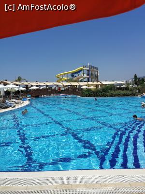 [P23] O parte din piscina de adulti » foto by M'Liviu
 - 
<span class="allrVoted glyphicon glyphicon-heart hidden" id="av1087183"></span>
<a class="m-l-10 hidden" id="sv1087183" onclick="voting_Foto_DelVot(,1087183,19722)" role="button">șterge vot <span class="glyphicon glyphicon-remove"></span></a>
<a id="v91087183" class=" c-red"  onclick="voting_Foto_SetVot(1087183)" role="button"><span class="glyphicon glyphicon-heart-empty"></span> <b>LIKE</b> = Votează poza</a> <img class="hidden"  id="f1087183W9" src="/imagini/loader.gif" border="0" /><span class="AjErrMes hidden" id="e1087183ErM"></span>