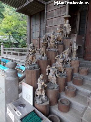 [P31] Miyajima, Templul Daisho-in, treptele Sălii Kannon sunt împodobite cu sculpturi ale soldaților împăratului Meiji » foto by mprofeanu
 - 
<span class="allrVoted glyphicon glyphicon-heart hidden" id="av696770"></span>
<a class="m-l-10 hidden" id="sv696770" onclick="voting_Foto_DelVot(,696770,19733)" role="button">șterge vot <span class="glyphicon glyphicon-remove"></span></a>
<a id="v9696770" class=" c-red"  onclick="voting_Foto_SetVot(696770)" role="button"><span class="glyphicon glyphicon-heart-empty"></span> <b>LIKE</b> = Votează poza</a> <img class="hidden"  id="f696770W9" src="/imagini/loader.gif" border="0" /><span class="AjErrMes hidden" id="e696770ErM"></span>