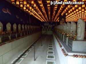 [P58] Miyajima, Templul Daisho-in, interior peșteră cu icoane budhiste » foto by mprofeanu
 - 
<span class="allrVoted glyphicon glyphicon-heart hidden" id="av696807"></span>
<a class="m-l-10 hidden" id="sv696807" onclick="voting_Foto_DelVot(,696807,19733)" role="button">șterge vot <span class="glyphicon glyphicon-remove"></span></a>
<a id="v9696807" class=" c-red"  onclick="voting_Foto_SetVot(696807)" role="button"><span class="glyphicon glyphicon-heart-empty"></span> <b>LIKE</b> = Votează poza</a> <img class="hidden"  id="f696807W9" src="/imagini/loader.gif" border="0" /><span class="AjErrMes hidden" id="e696807ErM"></span>