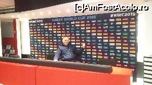 [P03] În Sala de Conferințe a stadionului ”explicând” :) de ce România nu a trecut de faza grupelor la recentul încheiat Campionat Mondial de Rugby.  » foto by traian.leuca †
 - 
<span class="allrVoted glyphicon glyphicon-heart hidden" id="av697210"></span>
<a class="m-l-10 hidden" id="sv697210" onclick="voting_Foto_DelVot(,697210,19744)" role="button">șterge vot <span class="glyphicon glyphicon-remove"></span></a>
<a id="v9697210" class=" c-red"  onclick="voting_Foto_SetVot(697210)" role="button"><span class="glyphicon glyphicon-heart-empty"></span> <b>LIKE</b> = Votează poza</a> <img class="hidden"  id="f697210W9" src="/imagini/loader.gif" border="0" /><span class="AjErrMes hidden" id="e697210ErM"></span>