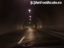 [P11] Tunel autostrada Sofia » foto by Coste
 - 
<span class="allrVoted glyphicon glyphicon-heart hidden" id="av329594"></span>
<a class="m-l-10 hidden" id="sv329594" onclick="voting_Foto_DelVot(,329594,19745)" role="button">șterge vot <span class="glyphicon glyphicon-remove"></span></a>
<a id="v9329594" class=" c-red"  onclick="voting_Foto_SetVot(329594)" role="button"><span class="glyphicon glyphicon-heart-empty"></span> <b>LIKE</b> = Votează poza</a> <img class="hidden"  id="f329594W9" src="/imagini/loader.gif" border="0" /><span class="AjErrMes hidden" id="e329594ErM"></span>