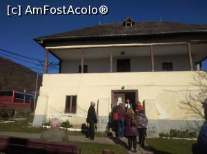 [P01] Casa memorială George Topârceanu, Nămăești » foto by Mioritik
 - 
<span class="allrVoted glyphicon glyphicon-heart hidden" id="av1291988"></span>
<a class="m-l-10 hidden" id="sv1291988" onclick="voting_Foto_DelVot(,1291988,19757)" role="button">șterge vot <span class="glyphicon glyphicon-remove"></span></a>
<a id="v91291988" class=" c-red"  onclick="voting_Foto_SetVot(1291988)" role="button"><span class="glyphicon glyphicon-heart-empty"></span> <b>LIKE</b> = Votează poza</a> <img class="hidden"  id="f1291988W9" src="/imagini/loader.gif" border="0" /><span class="AjErrMes hidden" id="e1291988ErM"></span>