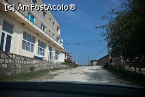 [P22] Cel mai ciudat centru de sat pe care l-am vazut vreodata - sat Ramet » foto by dranal
 - 
<span class="allrVoted glyphicon glyphicon-heart hidden" id="av797636"></span>
<a class="m-l-10 hidden" id="sv797636" onclick="voting_Foto_DelVot(,797636,19767)" role="button">șterge vot <span class="glyphicon glyphicon-remove"></span></a>
<a id="v9797636" class=" c-red"  onclick="voting_Foto_SetVot(797636)" role="button"><span class="glyphicon glyphicon-heart-empty"></span> <b>LIKE</b> = Votează poza</a> <img class="hidden"  id="f797636W9" src="/imagini/loader.gif" border="0" /><span class="AjErrMes hidden" id="e797636ErM"></span>