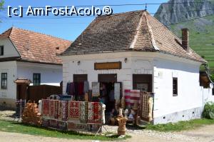 [P19] un alt magazin într-o altă casă » foto by AZE
 - 
<span class="allrVoted glyphicon glyphicon-heart hidden" id="av974823"></span>
<a class="m-l-10 hidden" id="sv974823" onclick="voting_Foto_DelVot(,974823,19767)" role="button">șterge vot <span class="glyphicon glyphicon-remove"></span></a>
<a id="v9974823" class=" c-red"  onclick="voting_Foto_SetVot(974823)" role="button"><span class="glyphicon glyphicon-heart-empty"></span> <b>LIKE</b> = Votează poza</a> <img class="hidden"  id="f974823W9" src="/imagini/loader.gif" border="0" /><span class="AjErrMes hidden" id="e974823ErM"></span>