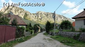 [P03] Piatra Secuiului văzută de pe Strada pe Sus, aproape de locul unde a fost cazarea noastră (Casa Zabos)  » foto by Lucien
 - 
<span class="allrVoted glyphicon glyphicon-heart hidden" id="av892108"></span>
<a class="m-l-10 hidden" id="sv892108" onclick="voting_Foto_DelVot(,892108,19767)" role="button">șterge vot <span class="glyphicon glyphicon-remove"></span></a>
<a id="v9892108" class=" c-red"  onclick="voting_Foto_SetVot(892108)" role="button"><span class="glyphicon glyphicon-heart-empty"></span> <b>LIKE</b> = Votează poza</a> <img class="hidden"  id="f892108W9" src="/imagini/loader.gif" border="0" /><span class="AjErrMes hidden" id="e892108ErM"></span>
