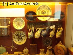 [P35] Muzeul Etnografic - obiecte de ceramică aduse prin troc » foto by Carmen Ion
 - 
<span class="allrVoted glyphicon glyphicon-heart hidden" id="av873923"></span>
<a class="m-l-10 hidden" id="sv873923" onclick="voting_Foto_DelVot(,873923,19767)" role="button">șterge vot <span class="glyphicon glyphicon-remove"></span></a>
<a id="v9873923" class=" c-red"  onclick="voting_Foto_SetVot(873923)" role="button"><span class="glyphicon glyphicon-heart-empty"></span> <b>LIKE</b> = Votează poza</a> <img class="hidden"  id="f873923W9" src="/imagini/loader.gif" border="0" /><span class="AjErrMes hidden" id="e873923ErM"></span>