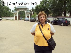 [P01] Mănăstirea Sfântul Nicolae Balamuci (Sitaru): parcarea din faţa incintei.  » foto by Carmen Ion
 - 
<span class="allrVoted glyphicon glyphicon-heart hidden" id="av741461"></span>
<a class="m-l-10 hidden" id="sv741461" onclick="voting_Foto_DelVot(,741461,19771)" role="button">șterge vot <span class="glyphicon glyphicon-remove"></span></a>
<a id="v9741461" class=" c-red"  onclick="voting_Foto_SetVot(741461)" role="button"><span class="glyphicon glyphicon-heart-empty"></span> <b>LIKE</b> = Votează poza</a> <img class="hidden"  id="f741461W9" src="/imagini/loader.gif" border="0" /><span class="AjErrMes hidden" id="e741461ErM"></span>