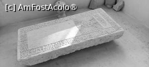 [P09] Piatră funerară în pridvor. » foto by tata123 🔱
 - 
<span class="allrVoted glyphicon glyphicon-heart hidden" id="av1414701"></span>
<a class="m-l-10 hidden" id="sv1414701" onclick="voting_Foto_DelVot(,1414701,19771)" role="button">șterge vot <span class="glyphicon glyphicon-remove"></span></a>
<a id="v91414701" class=" c-red"  onclick="voting_Foto_SetVot(1414701)" role="button"><span class="glyphicon glyphicon-heart-empty"></span> <b>LIKE</b> = Votează poza</a> <img class="hidden"  id="f1414701W9" src="/imagini/loader.gif" border="0" /><span class="AjErrMes hidden" id="e1414701ErM"></span>