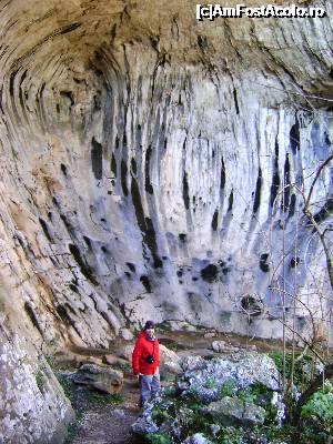 [P01] Prohodna Cave » foto by Testosu'
 - 
<span class="allrVoted glyphicon glyphicon-heart hidden" id="av703017"></span>
<a class="m-l-10 hidden" id="sv703017" onclick="voting_Foto_DelVot(,703017,19795)" role="button">șterge vot <span class="glyphicon glyphicon-remove"></span></a>
<a id="v9703017" class=" c-red"  onclick="voting_Foto_SetVot(703017)" role="button"><span class="glyphicon glyphicon-heart-empty"></span> <b>LIKE</b> = Votează poza</a> <img class="hidden"  id="f703017W9" src="/imagini/loader.gif" border="0" /><span class="AjErrMes hidden" id="e703017ErM"></span>