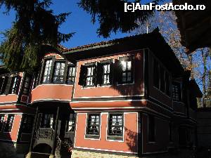 [P43] Muzeul Casa Kableshkov, Koprivshtitsa » foto by Testosu'
 - 
<span class="allrVoted glyphicon glyphicon-heart hidden" id="av703059"></span>
<a class="m-l-10 hidden" id="sv703059" onclick="voting_Foto_DelVot(,703059,19795)" role="button">șterge vot <span class="glyphicon glyphicon-remove"></span></a>
<a id="v9703059" class=" c-red"  onclick="voting_Foto_SetVot(703059)" role="button"><span class="glyphicon glyphicon-heart-empty"></span> <b>LIKE</b> = Votează poza</a> <img class="hidden"  id="f703059W9" src="/imagini/loader.gif" border="0" /><span class="AjErrMes hidden" id="e703059ErM"></span>