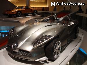 [P22] Muzeul Mercedes-Benz » foto by ciprian.dima
 - 
<span class="allrVoted glyphicon glyphicon-heart hidden" id="av360767"></span>
<a class="m-l-10 hidden" id="sv360767" onclick="voting_Foto_DelVot(,360767,19836)" role="button">șterge vot <span class="glyphicon glyphicon-remove"></span></a>
<a id="v9360767" class=" c-red"  onclick="voting_Foto_SetVot(360767)" role="button"><span class="glyphicon glyphicon-heart-empty"></span> <b>LIKE</b> = Votează poza</a> <img class="hidden"  id="f360767W9" src="/imagini/loader.gif" border="0" /><span class="AjErrMes hidden" id="e360767ErM"></span>