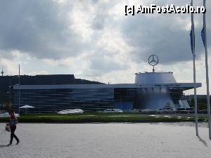[P23] Muzeul Mercedes-Benz » foto by ciprian.dima
 - 
<span class="allrVoted glyphicon glyphicon-heart hidden" id="av360771"></span>
<a class="m-l-10 hidden" id="sv360771" onclick="voting_Foto_DelVot(,360771,19836)" role="button">șterge vot <span class="glyphicon glyphicon-remove"></span></a>
<a id="v9360771" class=" c-red"  onclick="voting_Foto_SetVot(360771)" role="button"><span class="glyphicon glyphicon-heart-empty"></span> <b>LIKE</b> = Votează poza</a> <img class="hidden"  id="f360771W9" src="/imagini/loader.gif" border="0" /><span class="AjErrMes hidden" id="e360771ErM"></span>