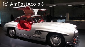 [P12] Mercedes Benz 300 SL Coupe - O minunatie din anul 1955 avand 215CP si viteza maxima 250kmh » foto by giuliani
 - 
<span class="allrVoted glyphicon glyphicon-heart hidden" id="av705983"></span>
<a class="m-l-10 hidden" id="sv705983" onclick="voting_Foto_DelVot(,705983,19836)" role="button">șterge vot <span class="glyphicon glyphicon-remove"></span></a>
<a id="v9705983" class=" c-red"  onclick="voting_Foto_SetVot(705983)" role="button"><span class="glyphicon glyphicon-heart-empty"></span> <b>LIKE</b> = Votează poza</a> <img class="hidden"  id="f705983W9" src="/imagini/loader.gif" border="0" /><span class="AjErrMes hidden" id="e705983ErM"></span>