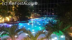 [P01] Piscina mare, vedere din zona Elysium » foto by mugur007
 - 
<span class="allrVoted glyphicon glyphicon-heart hidden" id="av719495"></span>
<a class="m-l-10 hidden" id="sv719495" onclick="voting_Foto_DelVot(,719495,19847)" role="button">șterge vot <span class="glyphicon glyphicon-remove"></span></a>
<a id="v9719495" class=" c-red"  onclick="voting_Foto_SetVot(719495)" role="button"><span class="glyphicon glyphicon-heart-empty"></span> <b>LIKE</b> = Votează poza</a> <img class="hidden"  id="f719495W9" src="/imagini/loader.gif" border="0" /><span class="AjErrMes hidden" id="e719495ErM"></span>