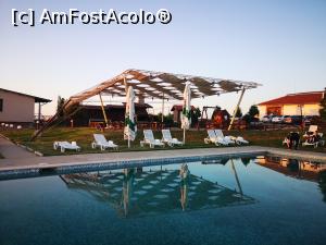[P22] O parte din zona piscinei » foto by crismis
 - 
<span class="allrVoted glyphicon glyphicon-heart hidden" id="av1314582"></span>
<a class="m-l-10 hidden" id="sv1314582" onclick="voting_Foto_DelVot(,1314582,19848)" role="button">șterge vot <span class="glyphicon glyphicon-remove"></span></a>
<a id="v91314582" class=" c-red"  onclick="voting_Foto_SetVot(1314582)" role="button"><span class="glyphicon glyphicon-heart-empty"></span> <b>LIKE</b> = Votează poza</a> <img class="hidden"  id="f1314582W9" src="/imagini/loader.gif" border="0" /><span class="AjErrMes hidden" id="e1314582ErM"></span>