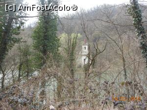 [P14] Întâlnirea AFA 2016 - Printre arbuștii neînfrunziți, Biserica scufundată în apele Lacului Cinciș.  » foto by iulianic
 - 
<span class="allrVoted glyphicon glyphicon-heart hidden" id="av724151"></span>
<a class="m-l-10 hidden" id="sv724151" onclick="voting_Foto_DelVot(,724151,19864)" role="button">șterge vot <span class="glyphicon glyphicon-remove"></span></a>
<a id="v9724151" class=" c-red"  onclick="voting_Foto_SetVot(724151)" role="button"><span class="glyphicon glyphicon-heart-empty"></span> <b>LIKE</b> = Votează poza</a> <img class="hidden"  id="f724151W9" src="/imagini/loader.gif" border="0" /><span class="AjErrMes hidden" id="e724151ErM"></span>