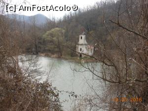[P15] Întâlnirea AFA 2016 - Biserica scufundată în apele Lacului Cinciș.  » foto by iulianic
 - 
<span class="allrVoted glyphicon glyphicon-heart hidden" id="av724152"></span>
<a class="m-l-10 hidden" id="sv724152" onclick="voting_Foto_DelVot(,724152,19864)" role="button">șterge vot <span class="glyphicon glyphicon-remove"></span></a>
<a id="v9724152" class=" c-red"  onclick="voting_Foto_SetVot(724152)" role="button"><span class="glyphicon glyphicon-heart-empty"></span> <b>LIKE</b> = Votează poza</a> <img class="hidden"  id="f724152W9" src="/imagini/loader.gif" border="0" /><span class="AjErrMes hidden" id="e724152ErM"></span>