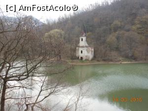 [P16] Întâlnirea AFA 2016 - Biserica scufundată în apele Lacului Cinciș.  » foto by iulianic
 - 
<span class="allrVoted glyphicon glyphicon-heart hidden" id="av724153"></span>
<a class="m-l-10 hidden" id="sv724153" onclick="voting_Foto_DelVot(,724153,19864)" role="button">șterge vot <span class="glyphicon glyphicon-remove"></span></a>
<a id="v9724153" class=" c-red"  onclick="voting_Foto_SetVot(724153)" role="button"><span class="glyphicon glyphicon-heart-empty"></span> <b>LIKE</b> = Votează poza</a> <img class="hidden"  id="f724153W9" src="/imagini/loader.gif" border="0" /><span class="AjErrMes hidden" id="e724153ErM"></span>