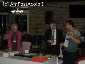 [P12] @Zlatna - primește o diploma AFA pentru activitatea desfășurată în 2015.  » foto by tata123 🔱
 - 
<span class="allrVoted glyphicon glyphicon-heart hidden" id="av723588"></span>
<a class="m-l-10 hidden" id="sv723588" onclick="voting_Foto_DelVot(,723588,19864)" role="button">șterge vot <span class="glyphicon glyphicon-remove"></span></a>
<a id="v9723588" class=" c-red"  onclick="voting_Foto_SetVot(723588)" role="button"><span class="glyphicon glyphicon-heart-empty"></span> <b>LIKE</b> = Votează poza</a> <img class="hidden"  id="f723588W9" src="/imagini/loader.gif" border="0" /><span class="AjErrMes hidden" id="e723588ErM"></span>