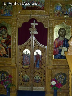 [P14] Mănăstirea Măinești - Biserica nouă, catapeteasma. » foto by iulianic
 - 
<span class="allrVoted glyphicon glyphicon-heart hidden" id="av1213415"></span>
<a class="m-l-10 hidden" id="sv1213415" onclick="voting_Foto_DelVot(,1213415,19874)" role="button">șterge vot <span class="glyphicon glyphicon-remove"></span></a>
<a id="v91213415" class=" c-red"  onclick="voting_Foto_SetVot(1213415)" role="button"><span class="glyphicon glyphicon-heart-empty"></span> <b>LIKE</b> = Votează poza</a> <img class="hidden"  id="f1213415W9" src="/imagini/loader.gif" border="0" /><span class="AjErrMes hidden" id="e1213415ErM"></span>