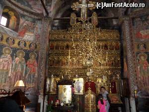[P14] Mănăstirea Surpatele - interior.  » foto by Safta Radu
 - 
<span class="allrVoted glyphicon glyphicon-heart hidden" id="av638104"></span>
<a class="m-l-10 hidden" id="sv638104" onclick="voting_Foto_DelVot(,638104,19874)" role="button">șterge vot <span class="glyphicon glyphicon-remove"></span></a>
<a id="v9638104" class=" c-red"  onclick="voting_Foto_SetVot(638104)" role="button"><span class="glyphicon glyphicon-heart-empty"></span> <b>LIKE</b> = Votează poza</a> <img class="hidden"  id="f638104W9" src="/imagini/loader.gif" border="0" /><span class="AjErrMes hidden" id="e638104ErM"></span>