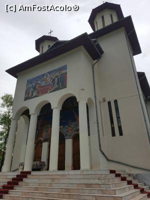 [P10] Biserica cea noua » foto by monik-50
 - 
<span class="allrVoted glyphicon glyphicon-heart hidden" id="av993388"></span>
<a class="m-l-10 hidden" id="sv993388" onclick="voting_Foto_DelVot(,993388,19874)" role="button">șterge vot <span class="glyphicon glyphicon-remove"></span></a>
<a id="v9993388" class=" c-red"  onclick="voting_Foto_SetVot(993388)" role="button"><span class="glyphicon glyphicon-heart-empty"></span> <b>LIKE</b> = Votează poza</a> <img class="hidden"  id="f993388W9" src="/imagini/loader.gif" border="0" /><span class="AjErrMes hidden" id="e993388ErM"></span>