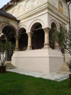 [P02] Biserica Manastirii Hurezi » foto by ccbg*
 - 
<span class="allrVoted glyphicon glyphicon-heart hidden" id="av708135"></span>
<a class="m-l-10 hidden" id="sv708135" onclick="voting_Foto_DelVot(,708135,19874)" role="button">șterge vot <span class="glyphicon glyphicon-remove"></span></a>
<a id="v9708135" class=" c-red"  onclick="voting_Foto_SetVot(708135)" role="button"><span class="glyphicon glyphicon-heart-empty"></span> <b>LIKE</b> = Votează poza</a> <img class="hidden"  id="f708135W9" src="/imagini/loader.gif" border="0" /><span class="AjErrMes hidden" id="e708135ErM"></span>