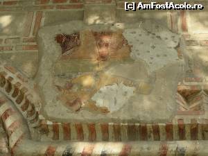 [P16] Fragment pictură exterioară la biserica „Sf. Nicolae” - Mănăstirea Călui.  » foto by tata123 🔱
 - 
<span class="allrVoted glyphicon glyphicon-heart hidden" id="av656623"></span>
<a class="m-l-10 hidden" id="sv656623" onclick="voting_Foto_DelVot(,656623,19874)" role="button">șterge vot <span class="glyphicon glyphicon-remove"></span></a>
<a id="v9656623" class=" c-red"  onclick="voting_Foto_SetVot(656623)" role="button"><span class="glyphicon glyphicon-heart-empty"></span> <b>LIKE</b> = Votează poza</a> <img class="hidden"  id="f656623W9" src="/imagini/loader.gif" border="0" /><span class="AjErrMes hidden" id="e656623ErM"></span>