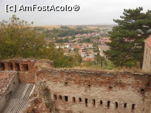 [P32] Slimnic - Cetatea. Vedere din turnul-clopotniță.  » foto by iulianic
 - 
<span class="allrVoted glyphicon glyphicon-heart hidden" id="av1112720"></span>
<a class="m-l-10 hidden" id="sv1112720" onclick="voting_Foto_DelVot(,1112720,19908)" role="button">șterge vot <span class="glyphicon glyphicon-remove"></span></a>
<a id="v91112720" class=" c-red"  onclick="voting_Foto_SetVot(1112720)" role="button"><span class="glyphicon glyphicon-heart-empty"></span> <b>LIKE</b> = Votează poza</a> <img class="hidden"  id="f1112720W9" src="/imagini/loader.gif" border="0" /><span class="AjErrMes hidden" id="e1112720ErM"></span>