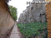 [P02] Biertan - biserica fortificata. Primele doua randuri de ziduri. » foto by iulianic
 - 
<span class="allrVoted glyphicon glyphicon-heart hidden" id="av267928"></span>
<a class="m-l-10 hidden" id="sv267928" onclick="voting_Foto_DelVot(,267928,19909)" role="button">șterge vot <span class="glyphicon glyphicon-remove"></span></a>
<a id="v9267928" class=" c-red"  onclick="voting_Foto_SetVot(267928)" role="button"><span class="glyphicon glyphicon-heart-empty"></span> <b>LIKE</b> = Votează poza</a> <img class="hidden"  id="f267928W9" src="/imagini/loader.gif" border="0" /><span class="AjErrMes hidden" id="e267928ErM"></span>