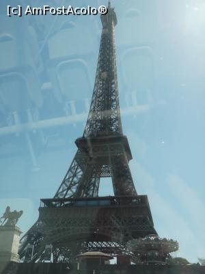 [P20] Tour Eiffel văzut prin geamul vaporașului » foto by diacrys*
 - 
<span class="allrVoted glyphicon glyphicon-heart hidden" id="av736190"></span>
<a class="m-l-10 hidden" id="sv736190" onclick="voting_Foto_DelVot(,736190,19910)" role="button">șterge vot <span class="glyphicon glyphicon-remove"></span></a>
<a id="v9736190" class=" c-red"  onclick="voting_Foto_SetVot(736190)" role="button"><span class="glyphicon glyphicon-heart-empty"></span> <b>LIKE</b> = Votează poza</a> <img class="hidden"  id="f736190W9" src="/imagini/loader.gif" border="0" /><span class="AjErrMes hidden" id="e736190ErM"></span>