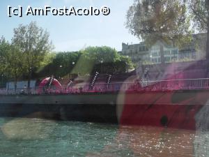 [P21] Trecem cu vaporașul pe lângă cartierul general al echipei roșii » foto by diacrys*
 - 
<span class="allrVoted glyphicon glyphicon-heart hidden" id="av736191"></span>
<a class="m-l-10 hidden" id="sv736191" onclick="voting_Foto_DelVot(,736191,19910)" role="button">șterge vot <span class="glyphicon glyphicon-remove"></span></a>
<a id="v9736191" class=" c-red"  onclick="voting_Foto_SetVot(736191)" role="button"><span class="glyphicon glyphicon-heart-empty"></span> <b>LIKE</b> = Votează poza</a> <img class="hidden"  id="f736191W9" src="/imagini/loader.gif" border="0" /><span class="AjErrMes hidden" id="e736191ErM"></span>