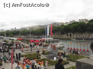 [P25] Portul vesel de unde pleacă vaporașele (de lângă Tour Eiffel)  » foto by diacrys*
 - 
<span class="allrVoted glyphicon glyphicon-heart hidden" id="av736195"></span>
<a class="m-l-10 hidden" id="sv736195" onclick="voting_Foto_DelVot(,736195,19910)" role="button">șterge vot <span class="glyphicon glyphicon-remove"></span></a>
<a id="v9736195" class=" c-red"  onclick="voting_Foto_SetVot(736195)" role="button"><span class="glyphicon glyphicon-heart-empty"></span> <b>LIKE</b> = Votează poza</a> <img class="hidden"  id="f736195W9" src="/imagini/loader.gif" border="0" /><span class="AjErrMes hidden" id="e736195ErM"></span>
