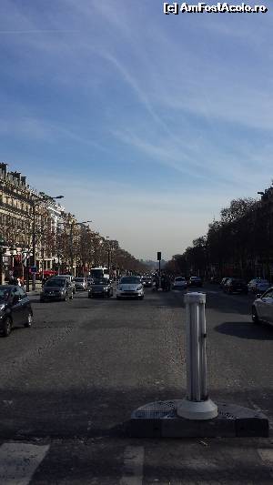 [P12] Vedere dinspre Arcul de Triumf catre Gradinile Tuilleries, pe acelasi Champs Elysee.  » foto by iulian68
 - 
<span class="allrVoted glyphicon glyphicon-heart hidden" id="av607714"></span>
<a class="m-l-10 hidden" id="sv607714" onclick="voting_Foto_DelVot(,607714,19911)" role="button">șterge vot <span class="glyphicon glyphicon-remove"></span></a>
<a id="v9607714" class=" c-red"  onclick="voting_Foto_SetVot(607714)" role="button"><span class="glyphicon glyphicon-heart-empty"></span> <b>LIKE</b> = Votează poza</a> <img class="hidden"  id="f607714W9" src="/imagini/loader.gif" border="0" /><span class="AjErrMes hidden" id="e607714ErM"></span>