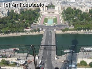 [P14] 14. Podul peste Sena din dreptul turnului și, în planul secund, clădirea superbă a Palatului Chaillot.  » foto by doinafil
 - 
<span class="allrVoted glyphicon glyphicon-heart hidden" id="av1153550"></span>
<a class="m-l-10 hidden" id="sv1153550" onclick="voting_Foto_DelVot(,1153550,19911)" role="button">șterge vot <span class="glyphicon glyphicon-remove"></span></a>
<a id="v91153550" class=" c-red"  onclick="voting_Foto_SetVot(1153550)" role="button"><span class="glyphicon glyphicon-heart-empty"></span> <b>LIKE</b> = Votează poza</a> <img class="hidden"  id="f1153550W9" src="/imagini/loader.gif" border="0" /><span class="AjErrMes hidden" id="e1153550ErM"></span>