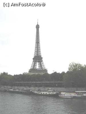 [P04] Turnul Eiffel văzut de pe Sena după ploaie » foto by Michi
 - 
<span class="allrVoted glyphicon glyphicon-heart hidden" id="av1155801"></span>
<a class="m-l-10 hidden" id="sv1155801" onclick="voting_Foto_DelVot(,1155801,19911)" role="button">șterge vot <span class="glyphicon glyphicon-remove"></span></a>
<a id="v91155801" class=" c-red"  onclick="voting_Foto_SetVot(1155801)" role="button"><span class="glyphicon glyphicon-heart-empty"></span> <b>LIKE</b> = Votează poza</a> <img class="hidden"  id="f1155801W9" src="/imagini/loader.gif" border="0" /><span class="AjErrMes hidden" id="e1155801ErM"></span>