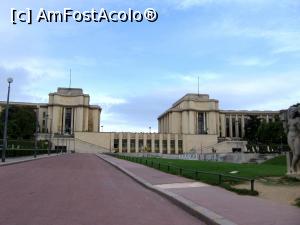 [P05] Palatul Chaillot » foto by Michi
 - 
<span class="allrVoted glyphicon glyphicon-heart hidden" id="av1155802"></span>
<a class="m-l-10 hidden" id="sv1155802" onclick="voting_Foto_DelVot(,1155802,19911)" role="button">șterge vot <span class="glyphicon glyphicon-remove"></span></a>
<a id="v91155802" class=" c-red"  onclick="voting_Foto_SetVot(1155802)" role="button"><span class="glyphicon glyphicon-heart-empty"></span> <b>LIKE</b> = Votează poza</a> <img class="hidden"  id="f1155802W9" src="/imagini/loader.gif" border="0" /><span class="AjErrMes hidden" id="e1155802ErM"></span>