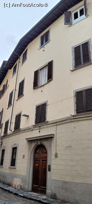 [P02] Intrarea în clădirea unde se afla apartamentul. » foto by tata123 🔱
 - 
<span class="allrVoted glyphicon glyphicon-heart hidden" id="av1480935"></span>
<a class="m-l-10 hidden" id="sv1480935" onclick="voting_Foto_DelVot(,1480935,19950)" role="button">șterge vot <span class="glyphicon glyphicon-remove"></span></a>
<a id="v91480935" class=" c-red"  onclick="voting_Foto_SetVot(1480935)" role="button"><span class="glyphicon glyphicon-heart-empty"></span> <b>LIKE</b> = Votează poza</a> <img class="hidden"  id="f1480935W9" src="/imagini/loader.gif" border="0" /><span class="AjErrMes hidden" id="e1480935ErM"></span>